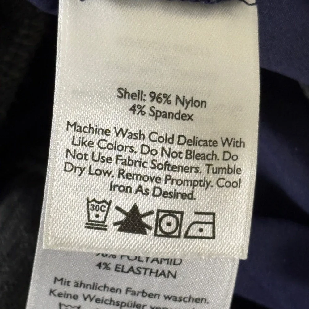 Eddie Bauer Womens 14 Navy Blue Hiking Shorts Nylon Spandex Stretch Outdoor